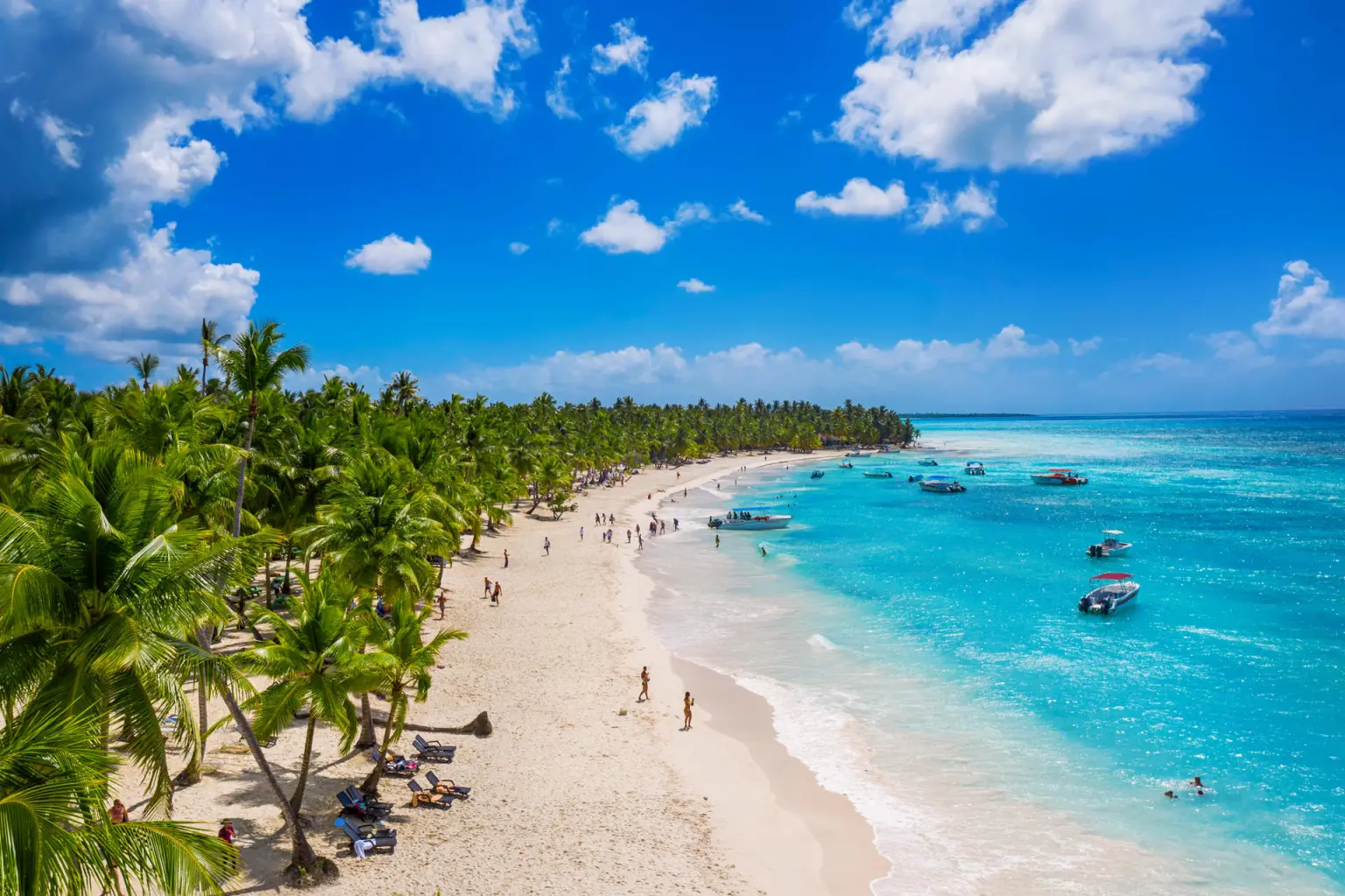 La turística isla dominicana de Saona ya funciona al 100 % con energía renovable