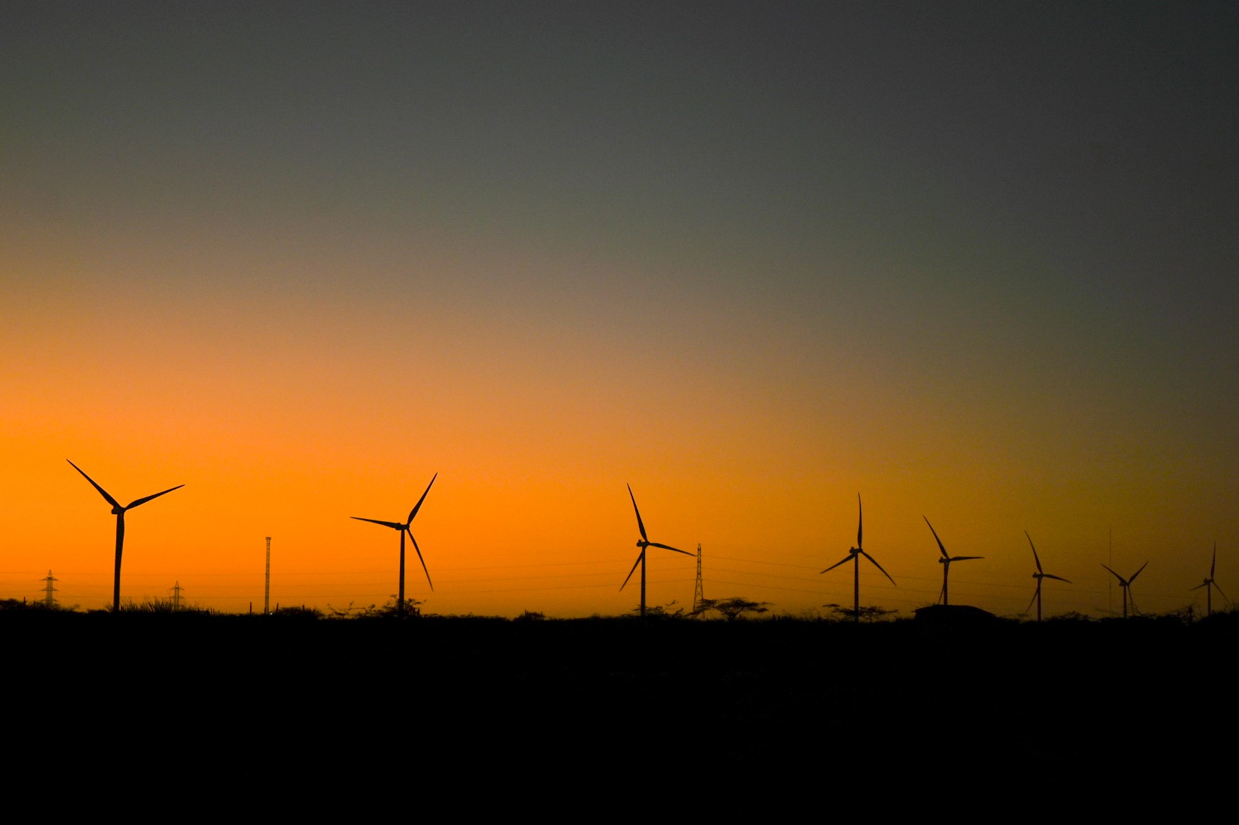 Una fiebre de energía limpia desplaza a los indígenas en un desierto de Colombia