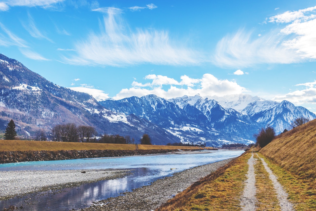 Expertos se reúnen en Alpes suizos para estudiar acción climática hasta 2030