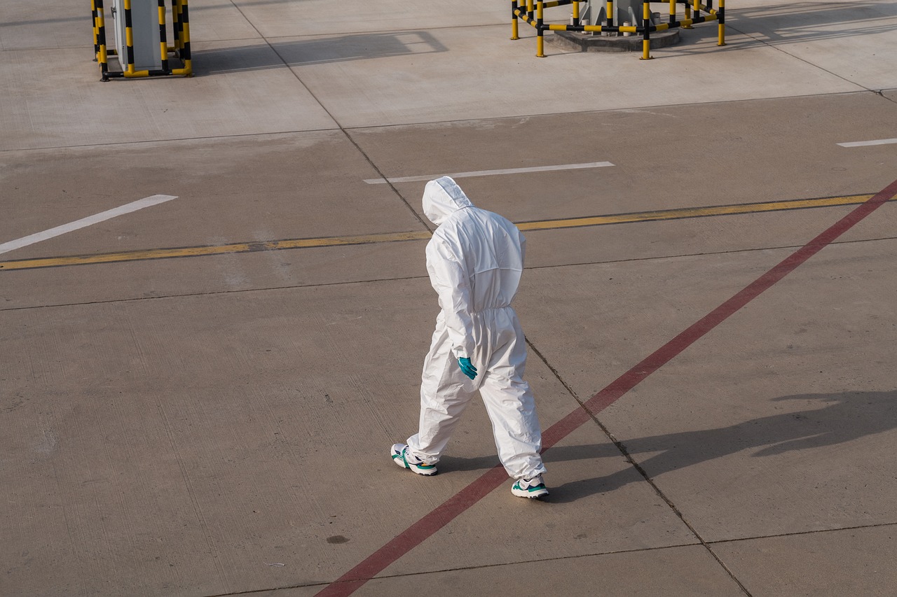 En China, el pico de la pandemia persistió durante febrero y marzo