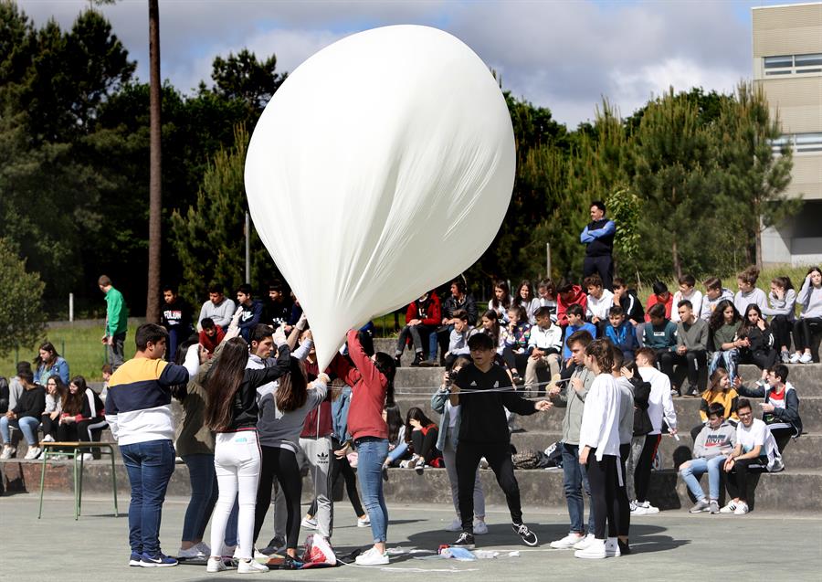 España lanza un globo radiosonda de helio para predicciones meteorológicas