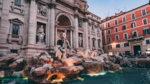 562-7-CULTURA_Fontana di trevi_Foto de Chait Goli en Pexels
