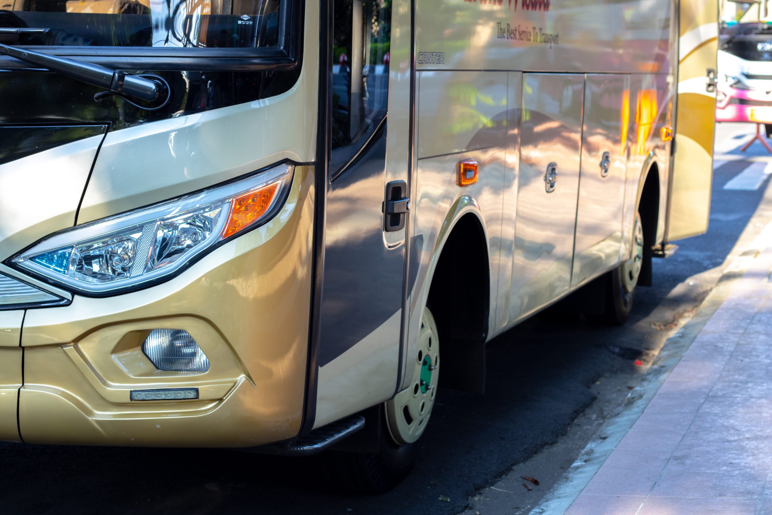 Conoce la primera línea de autobuses autónomos del Reino Unido