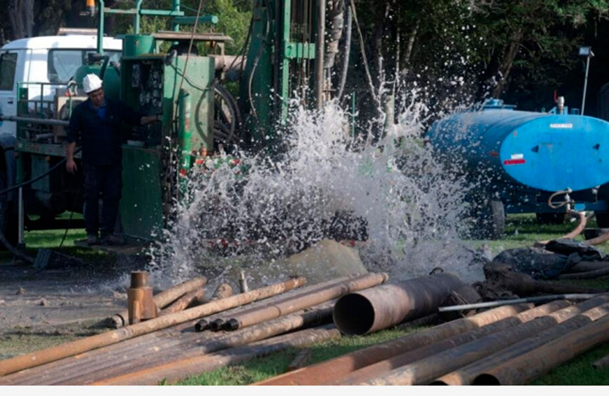 Por sequía en Uruguay perforan parque de la capital en busca de agua