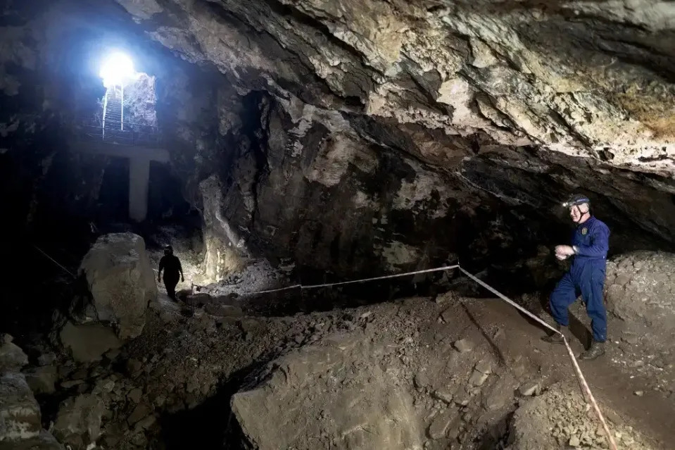 Descubren las tumbas más antiguas de la prehistoria