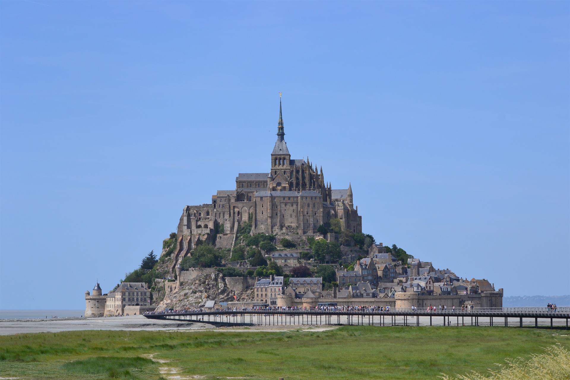 La abadía de Mont Saint-Michel cumple mil años