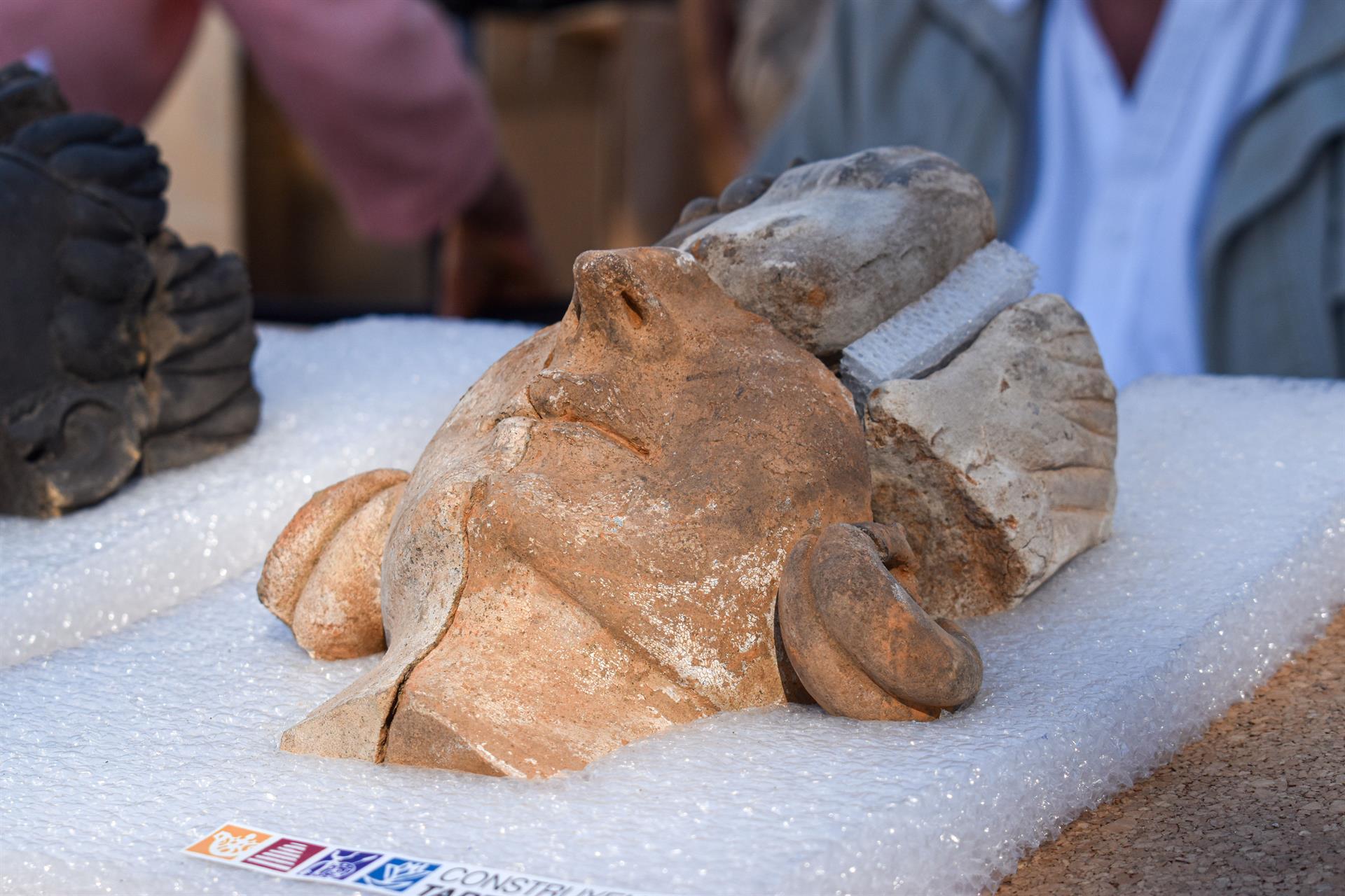 Unas esculturas revelan la historia de Tartessos