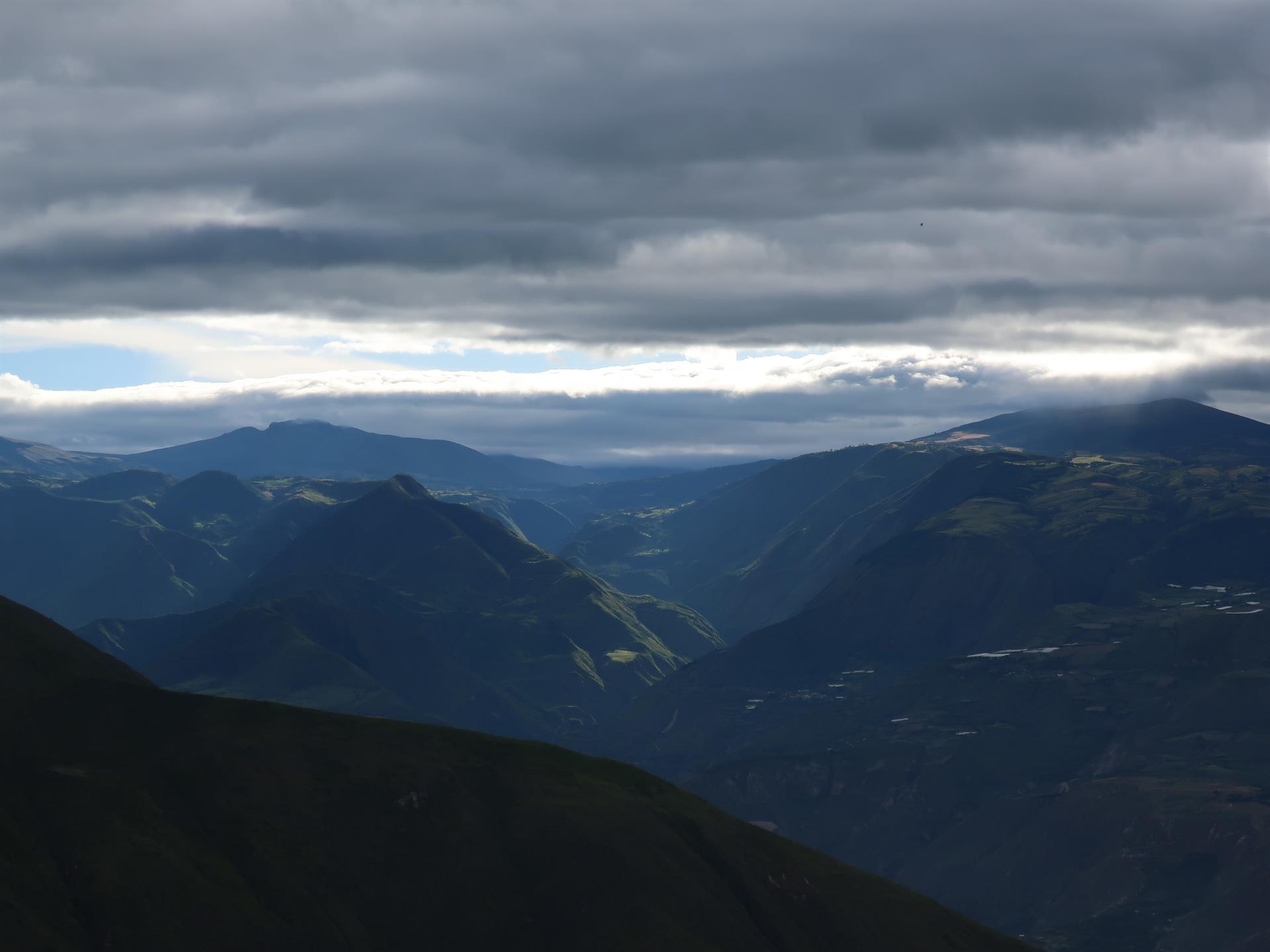 La Montaña de Luz en Ecuador recupera su biodiversidad