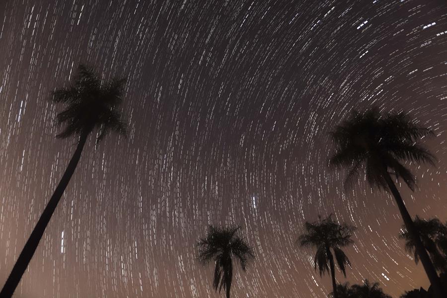 Una lluvia de Perseidas y la superluna azul se observarán desde Perú en agosto