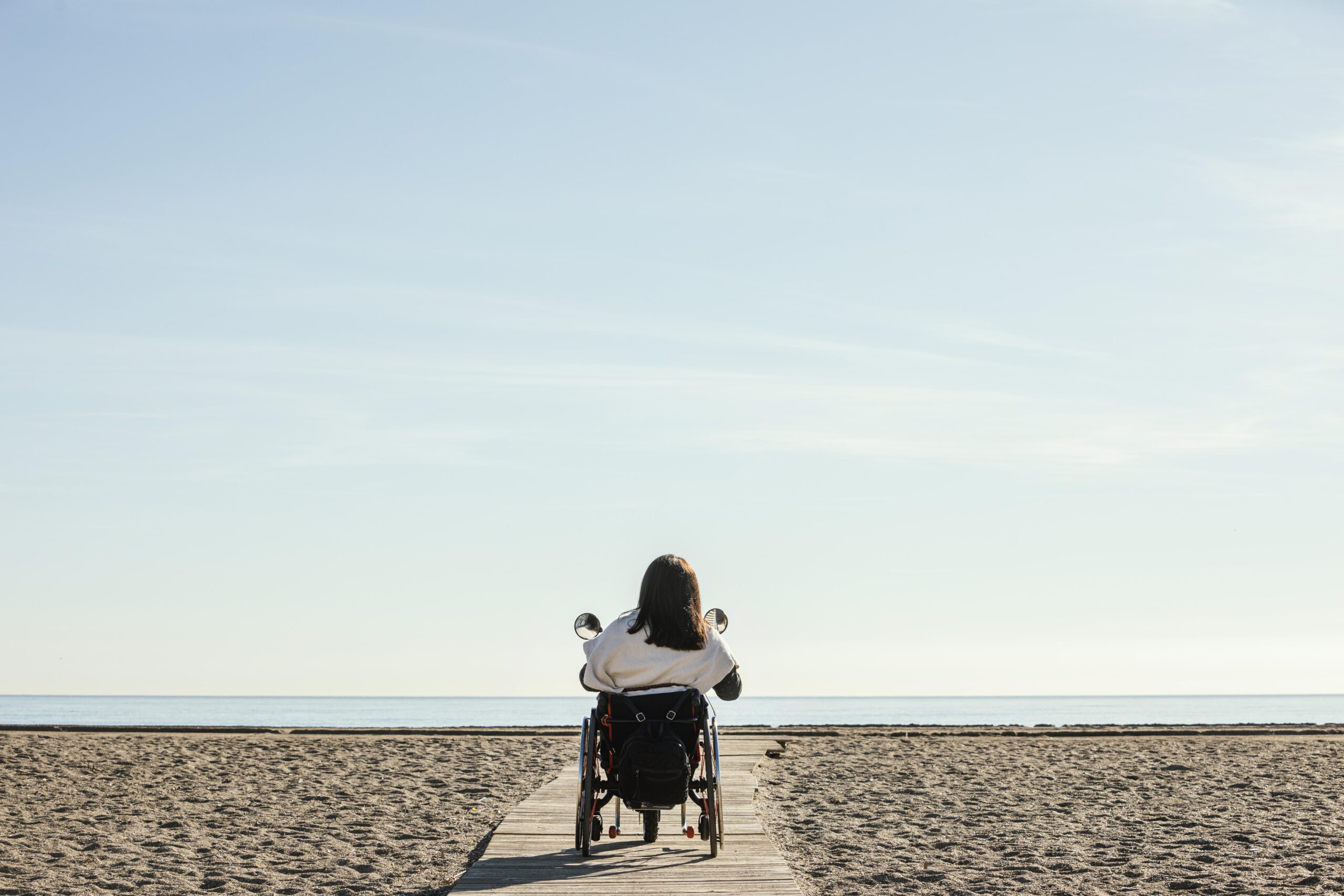 Niñas mexicanas con discapacidad cumplen su sueño de visitar el mar