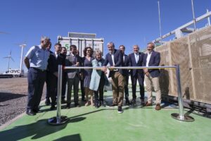 Inauguran la primera biorrefinería 100% renovable para generar hidrógeno verde en España