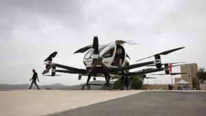 602-6-TECNOLOGÍA_Taxi-dron_Ahmad Gharabli _ AFP