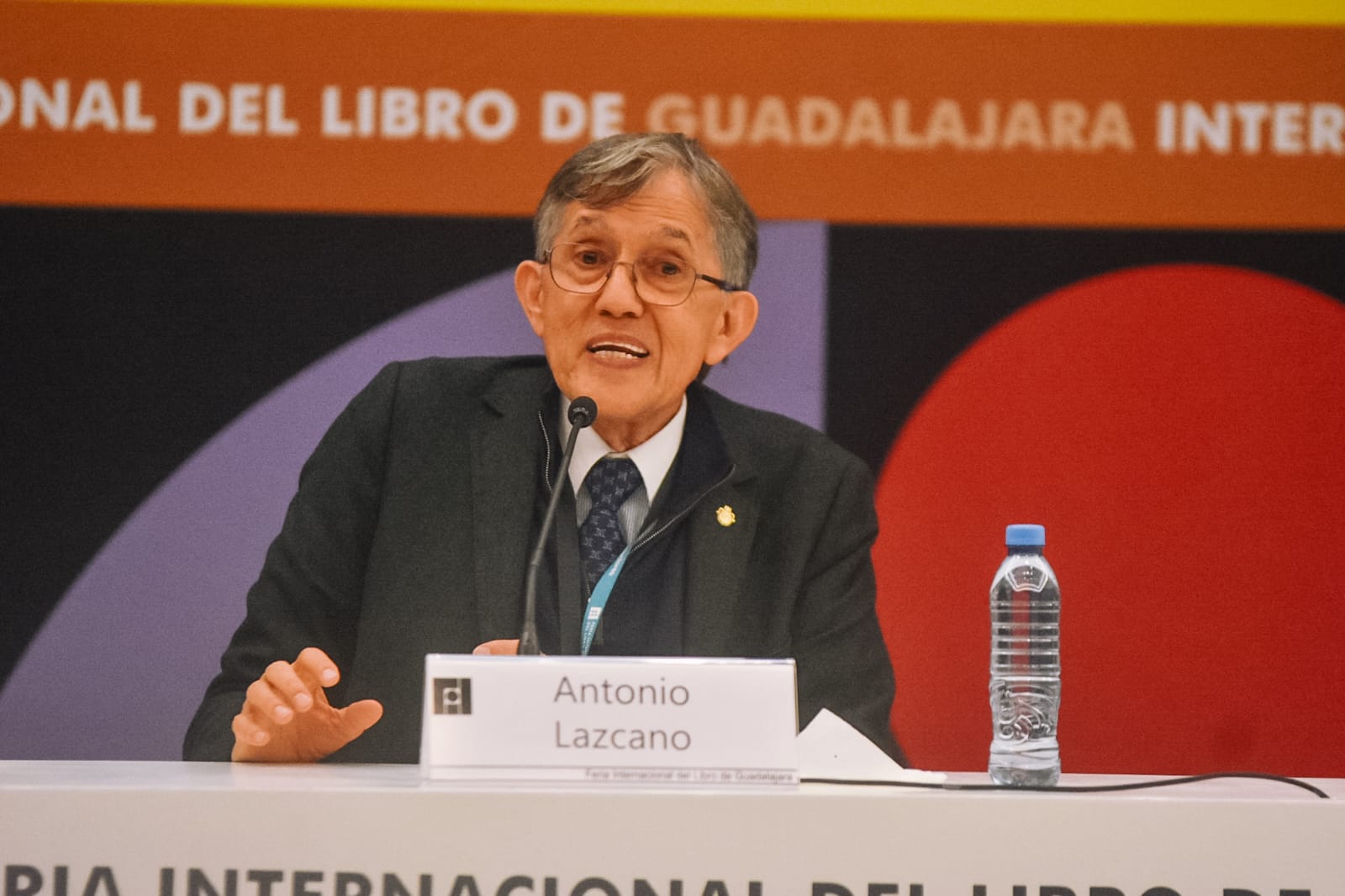 La historia de las vacunas, uno de los mayores logros de la ciencia: Antonio Lazcano