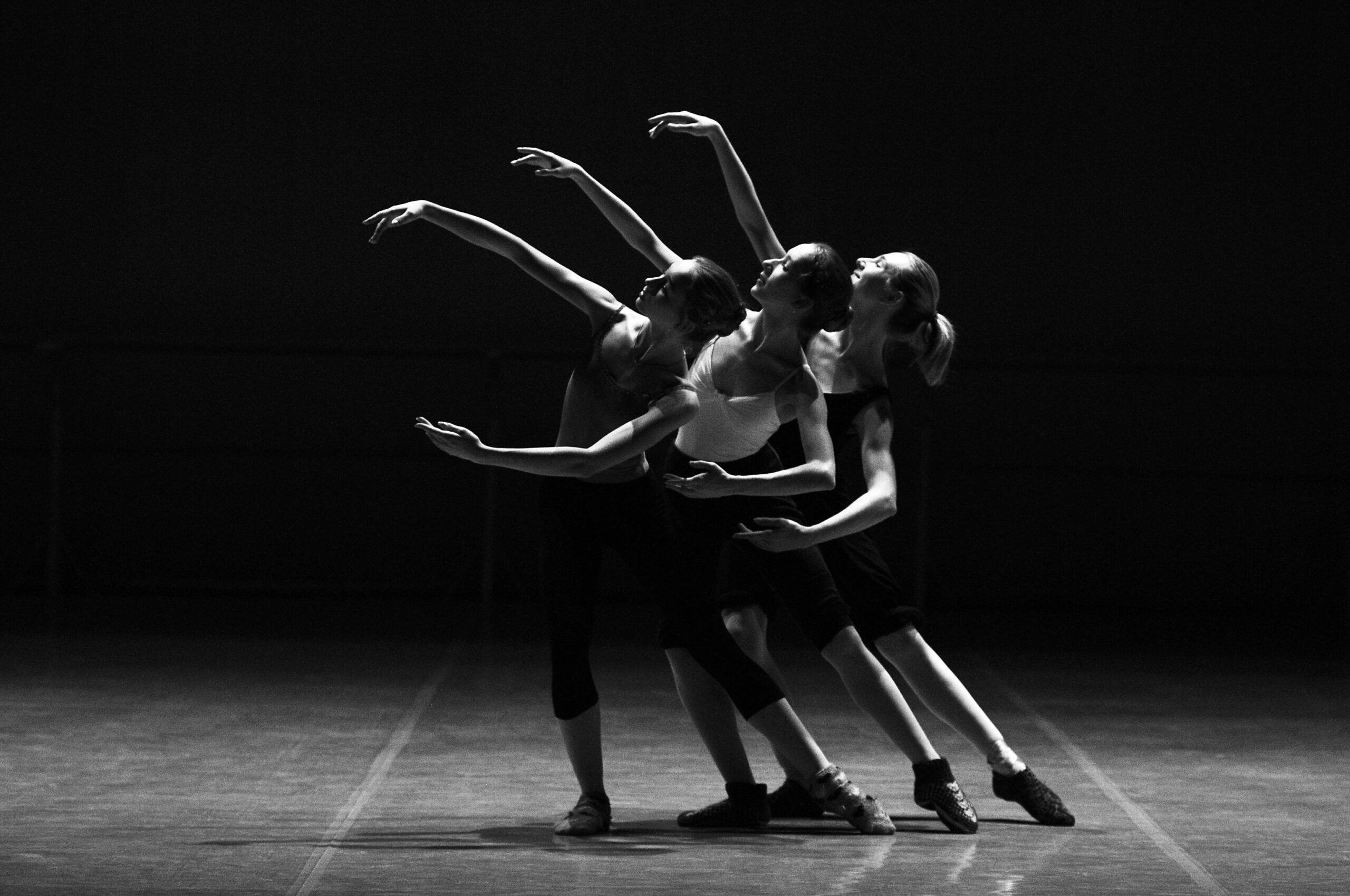 Javier Martín muestra en Colombia su oda a lo ancestral a través de la danza