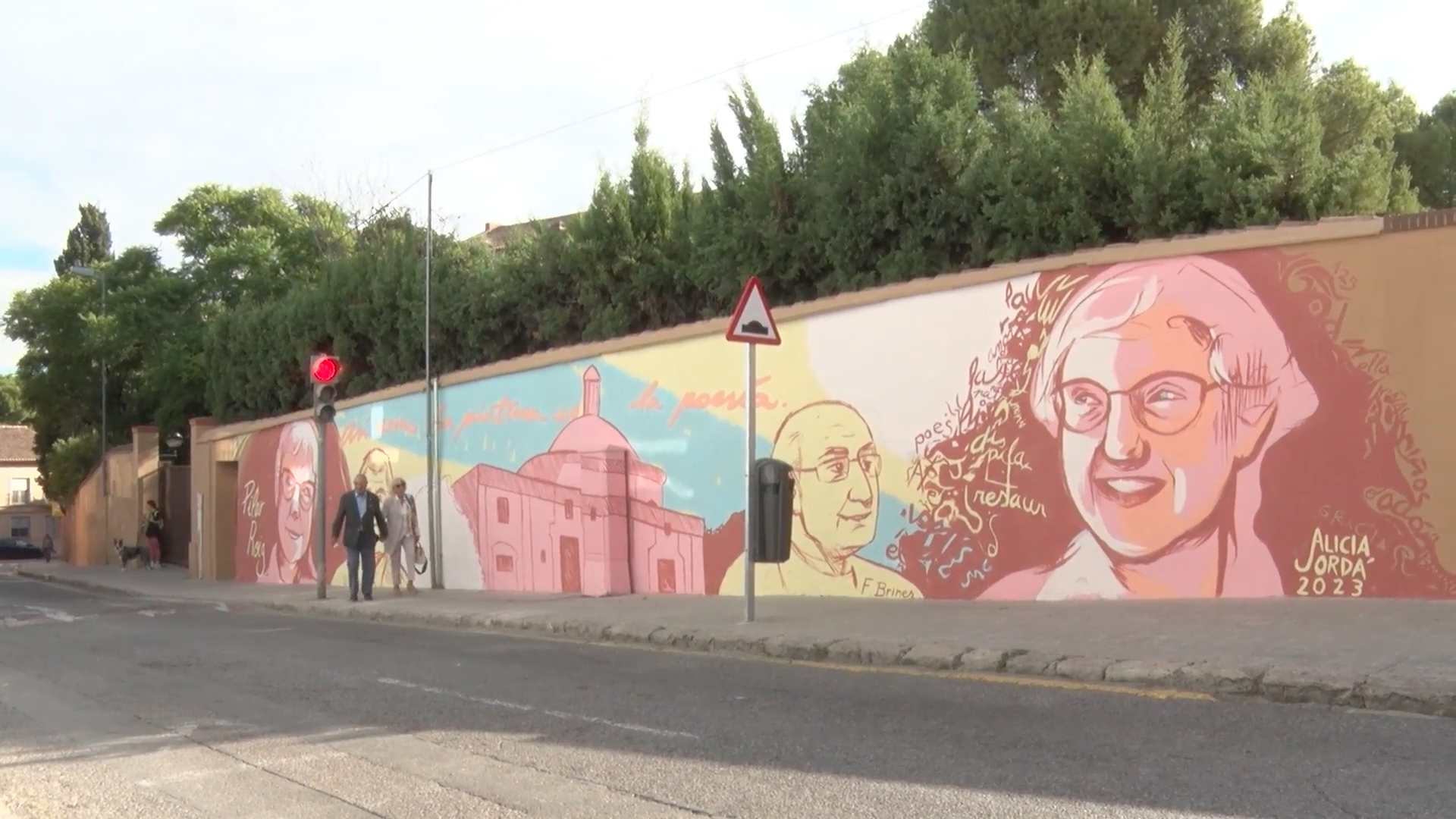 Un mural de ‘Dones de Ciencia’ para reconocer a Pilar Roig