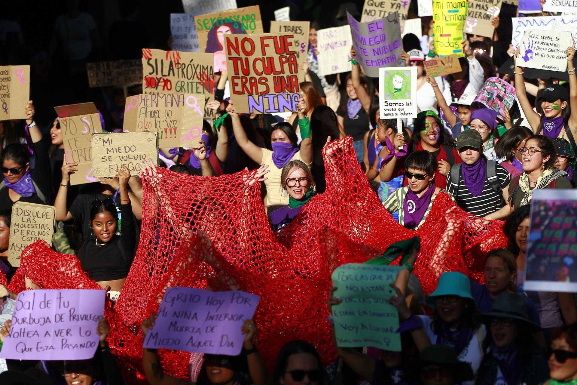 En la UAEMéx, analiza el feminicidio en países de América Latina