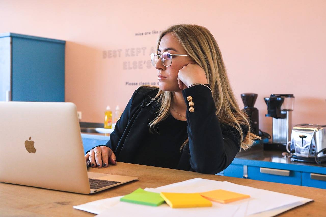 La pobreza de tiempo afecta la salud de las mujeres trabajadoras