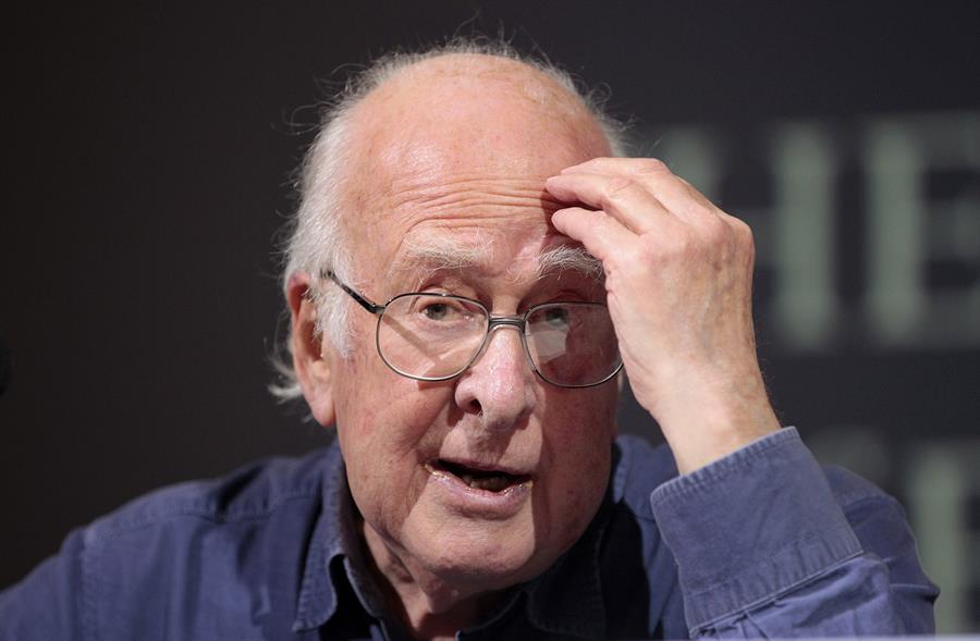 Fallece el británico Peter Higgs, descubridor del ‘bosón de Higgs’