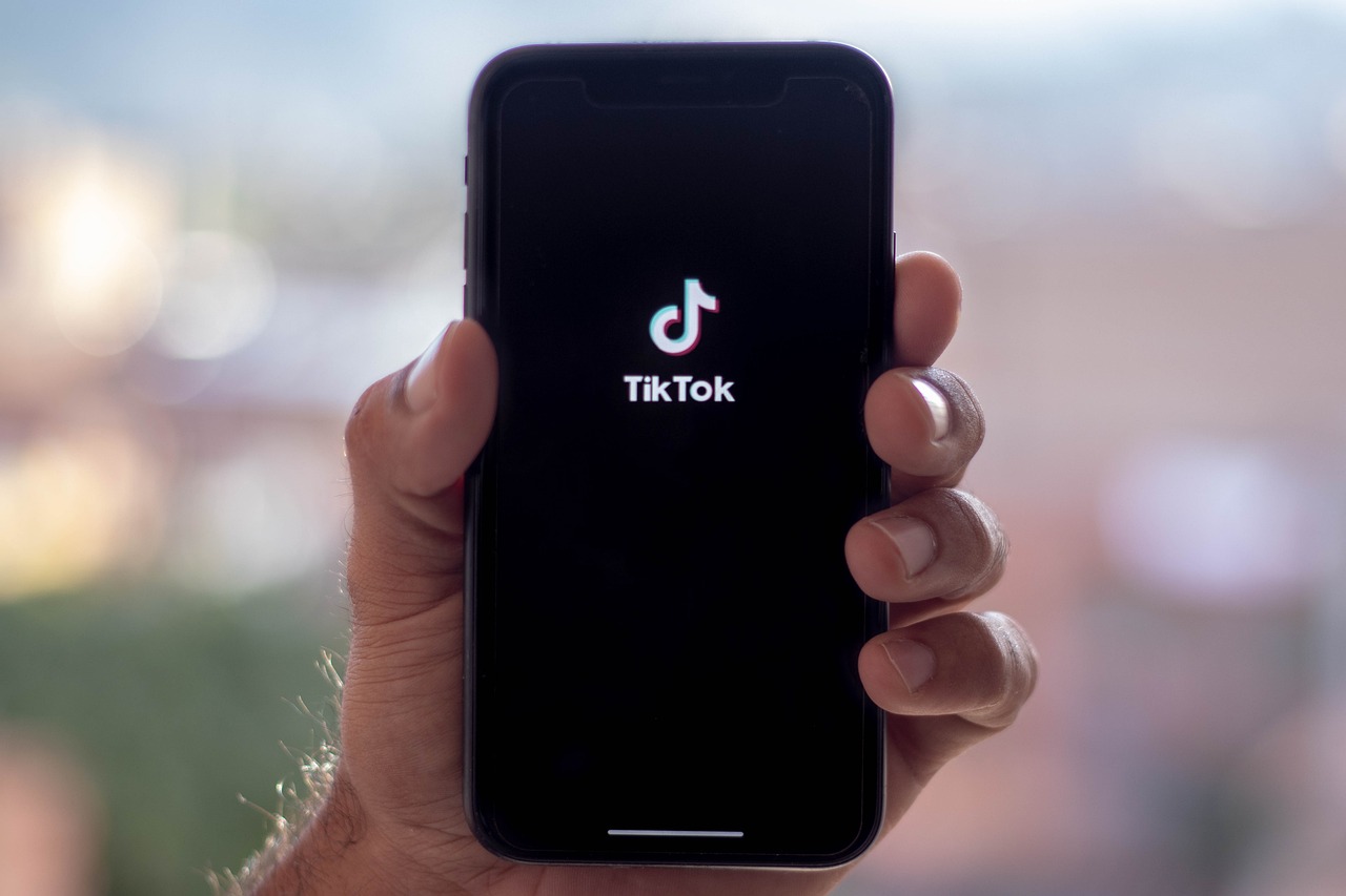 TikTok lanzó una nueva aplicación que pagará a los usuarios por ver videos