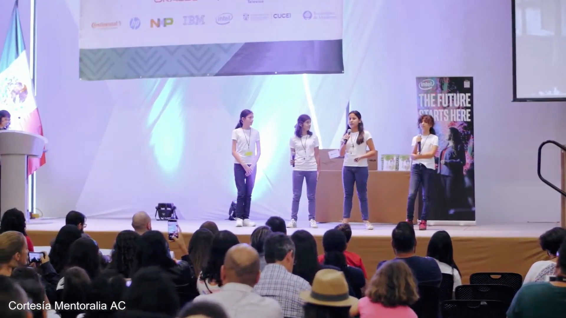 Technovation Girls empodera a jóvenes mujeres en tecnología y emprendimiento