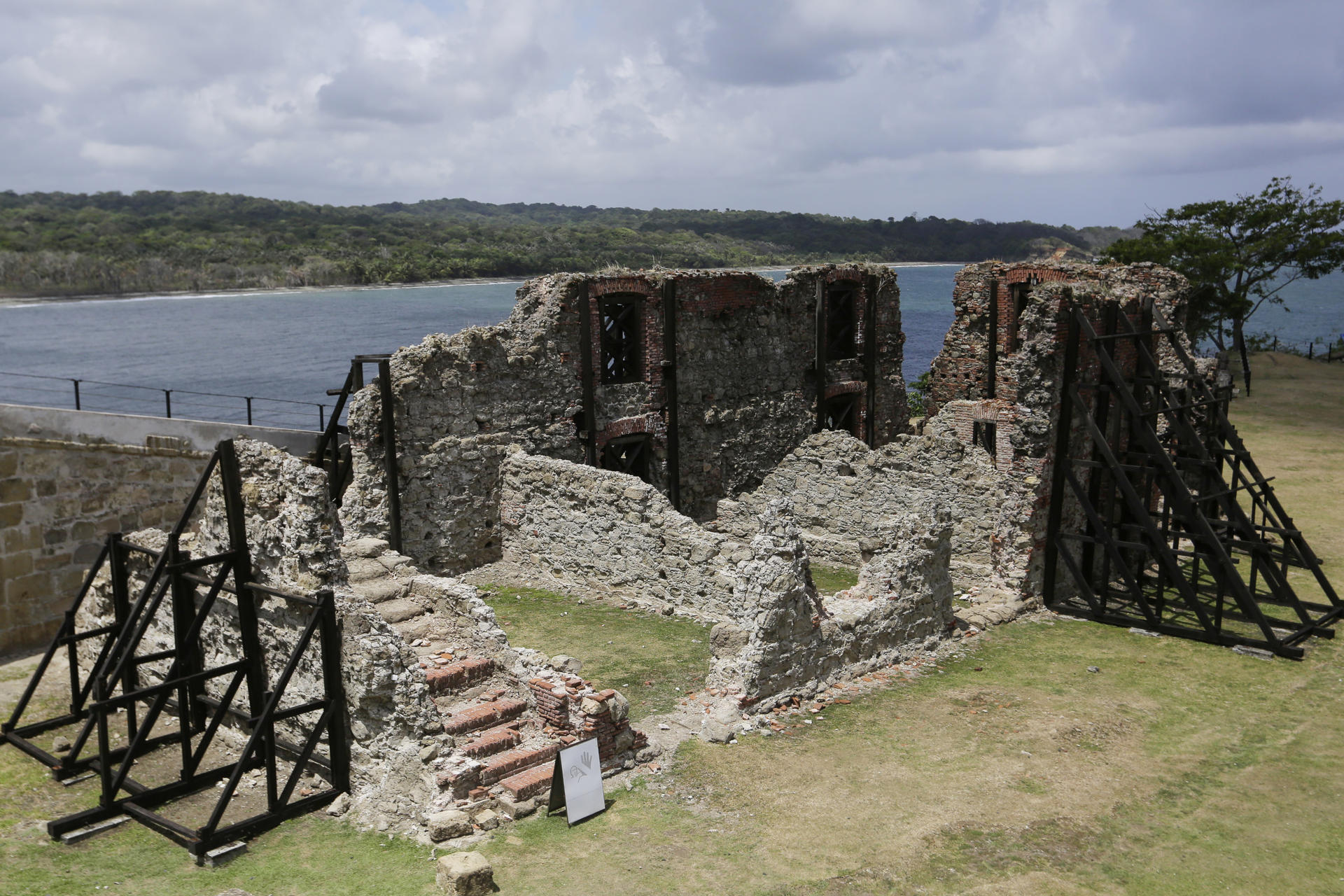 Panamá avanza en la restauración de fortificaciones con apoyo de la UNESCO