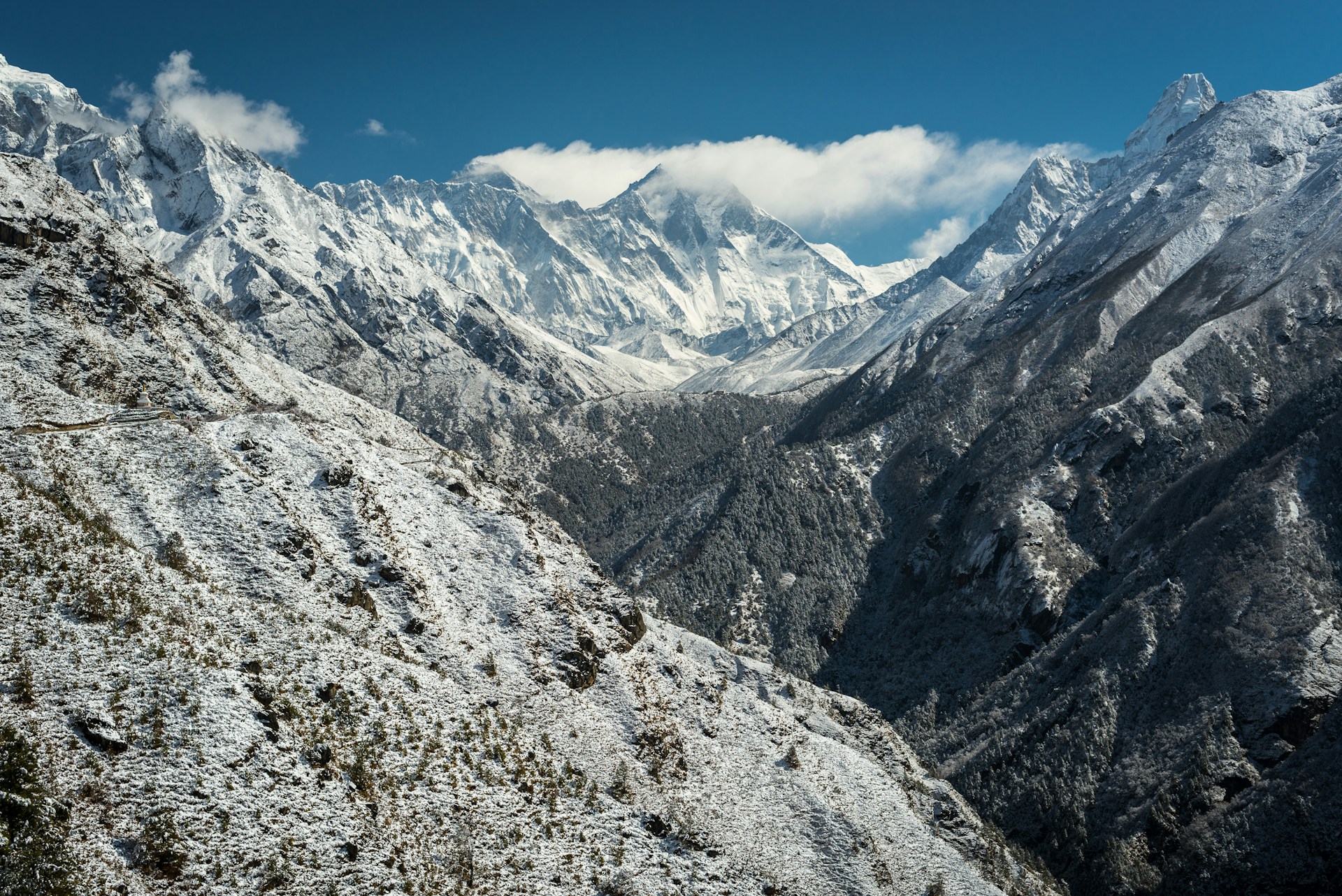 El deshielo del Everest hace aflorar los fantasmas del pasado