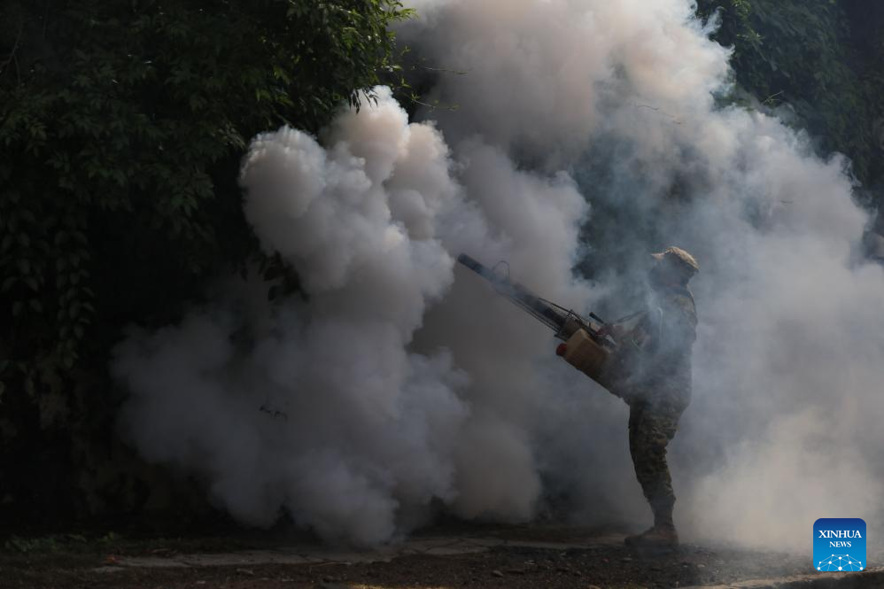 Ante el aumento de casos de dengue, en El Salvador decretan alerta epidemiológica