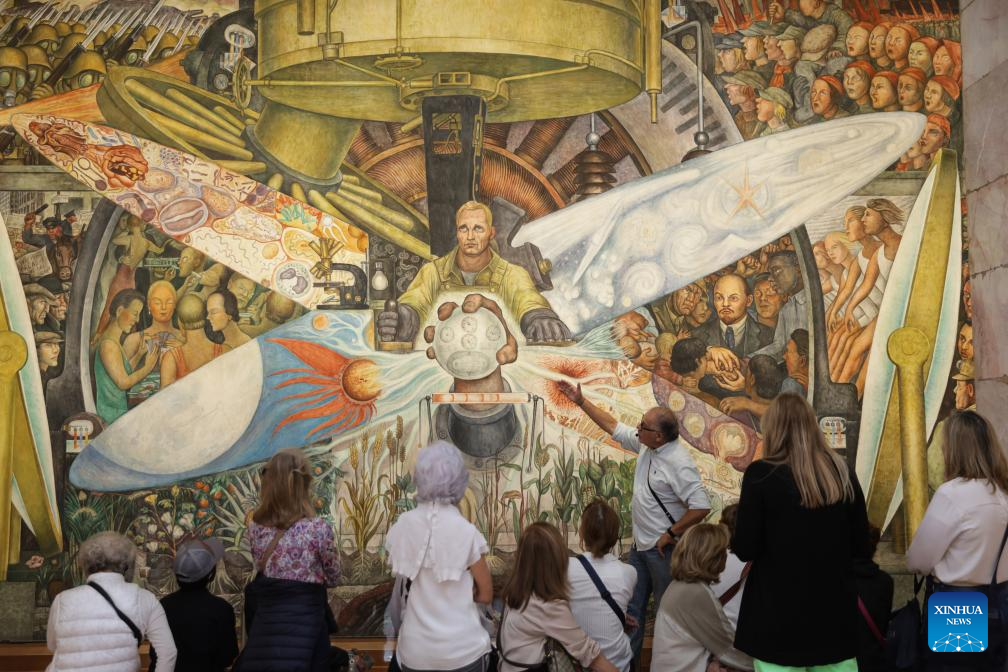 Una exposición revela la historia del mural de Rivera censurado en EEUU