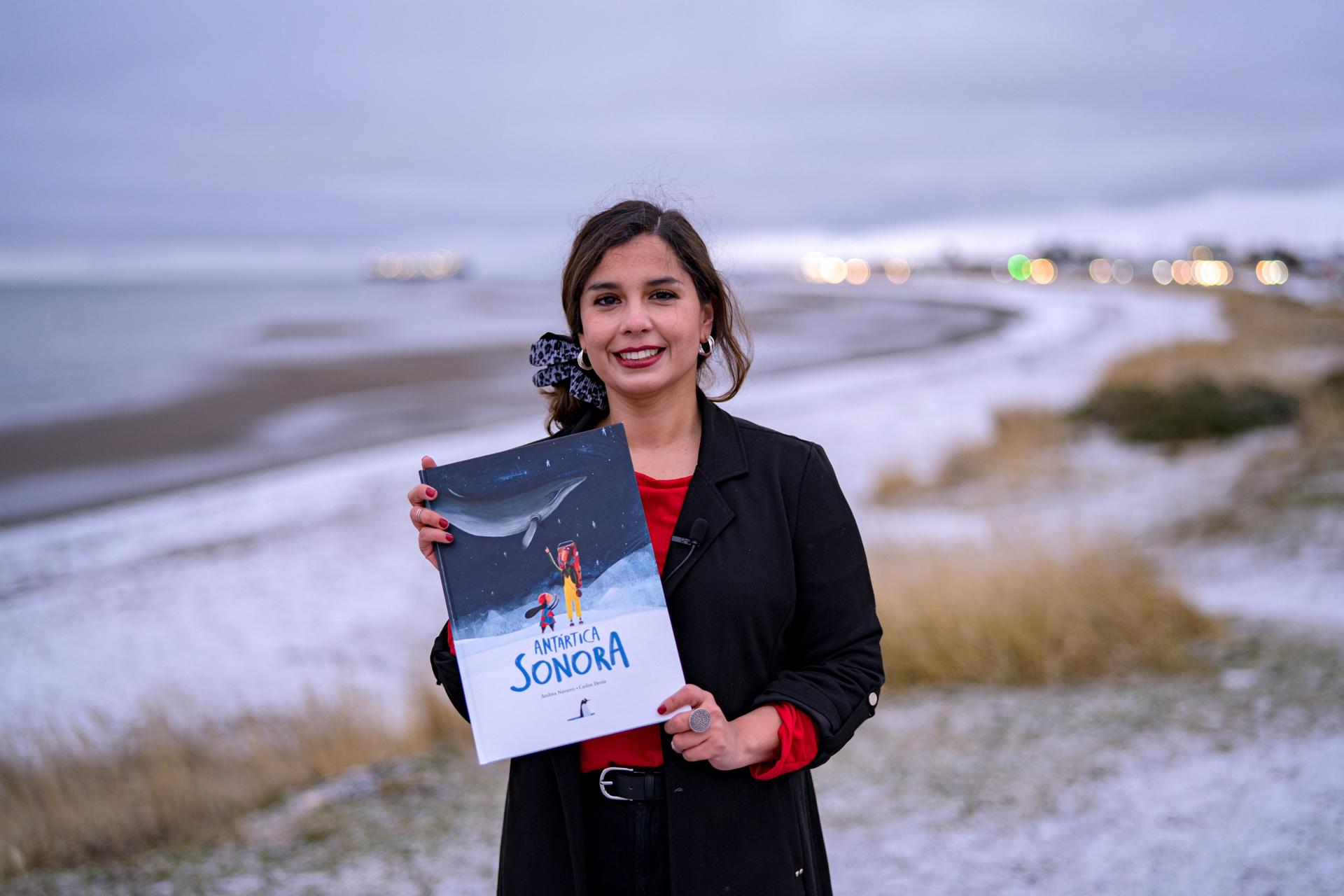 Lanzan en Chile innovador libro que recoge sonidos de la Antártica