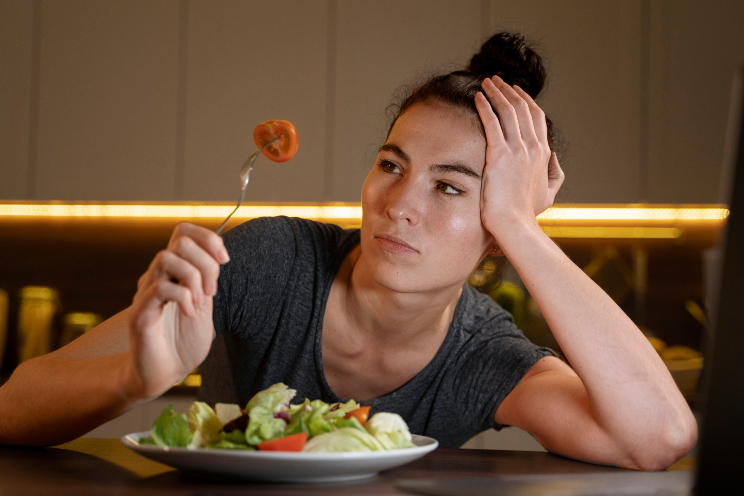 ¿Por qué después de comer tenemos sensación de pesadez?