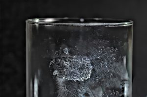 708-1-CIENCIA_Prácticas ciencias forences_Foto de _a href=_https___unsplash.com_es_@tinkerman_utm_content=creditCopyText&utm_medium=referral&utm_source=unsplash__Immo Wegmann__a_ en _a href=_https___unsplash