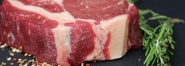 Comer carne roja aumenta el riesgo de demencia senil