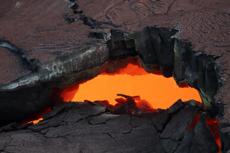 Un profesor español desarrolla un modelo matemático que describe el movimiento del magma