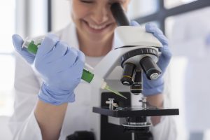 239-9-CIENCIA_Microscopia_