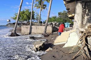 Cedeño, una aldea en el Pacífico de Honduras a la que se la traga el mar