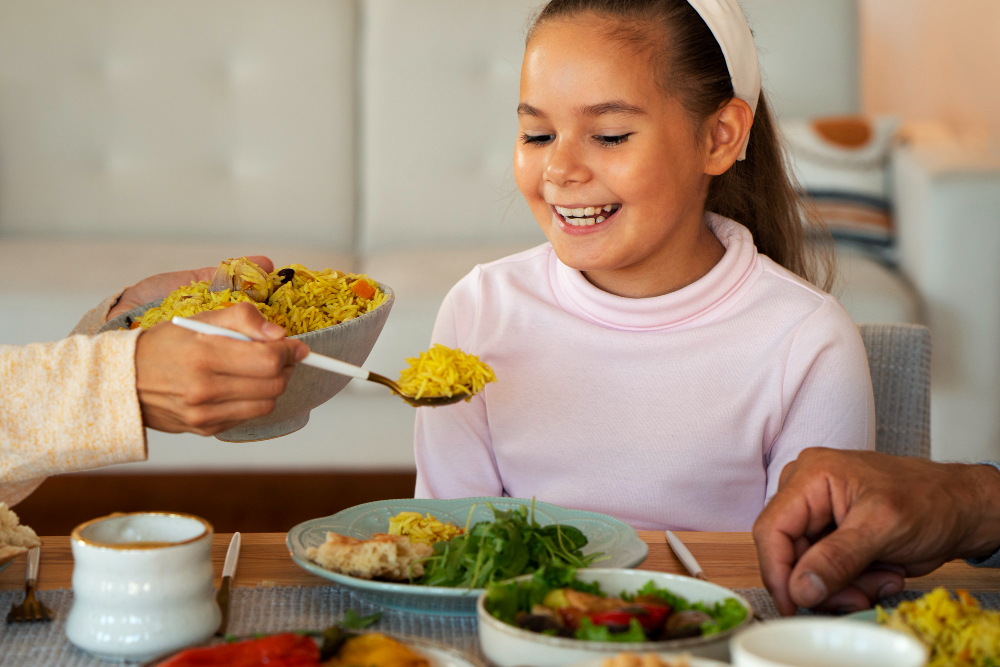 Un estudio revela que la hora de la comida influye en la salud metabólica infantil