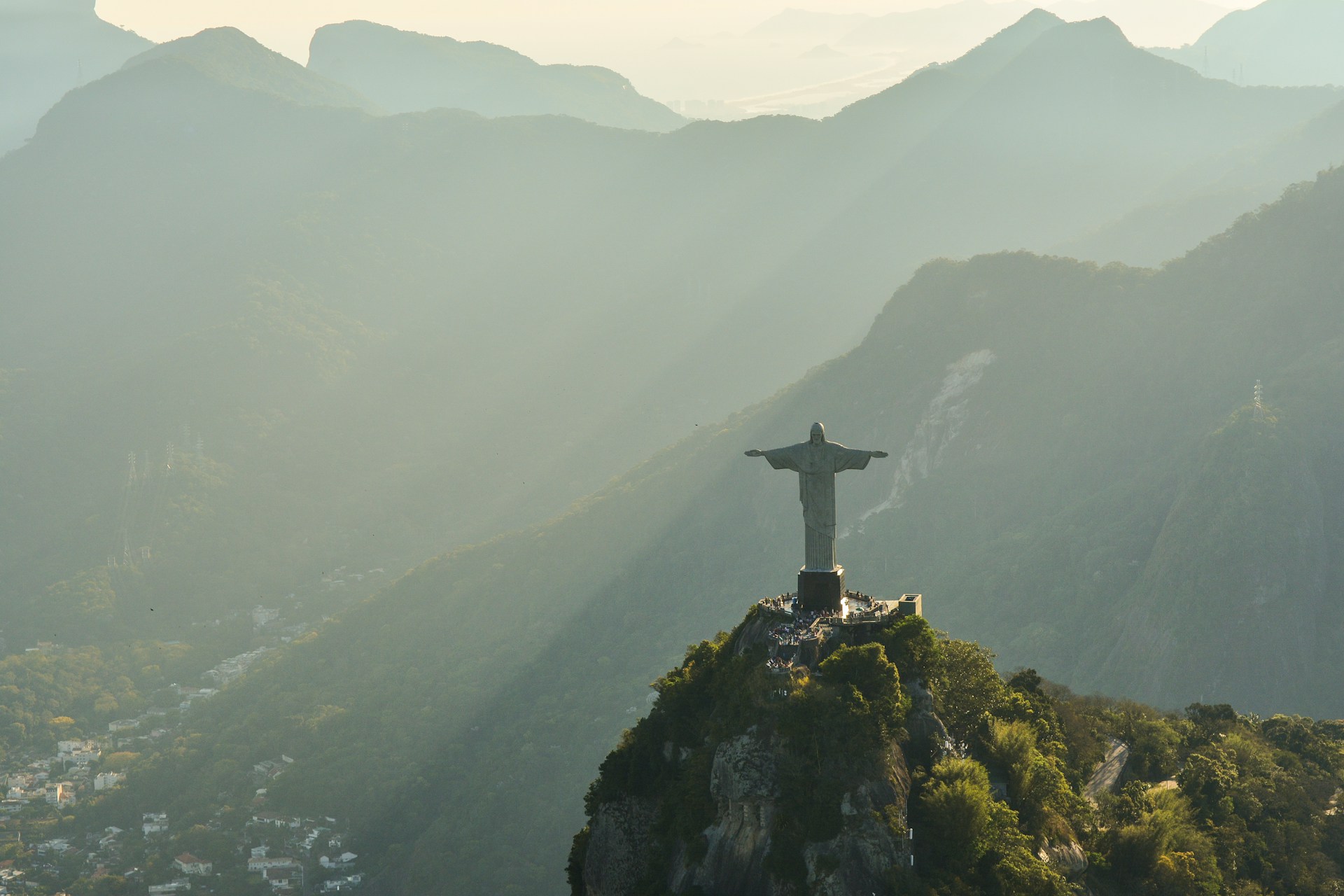 Brasil: Casi 500 mil licencias por salud mental en 2024