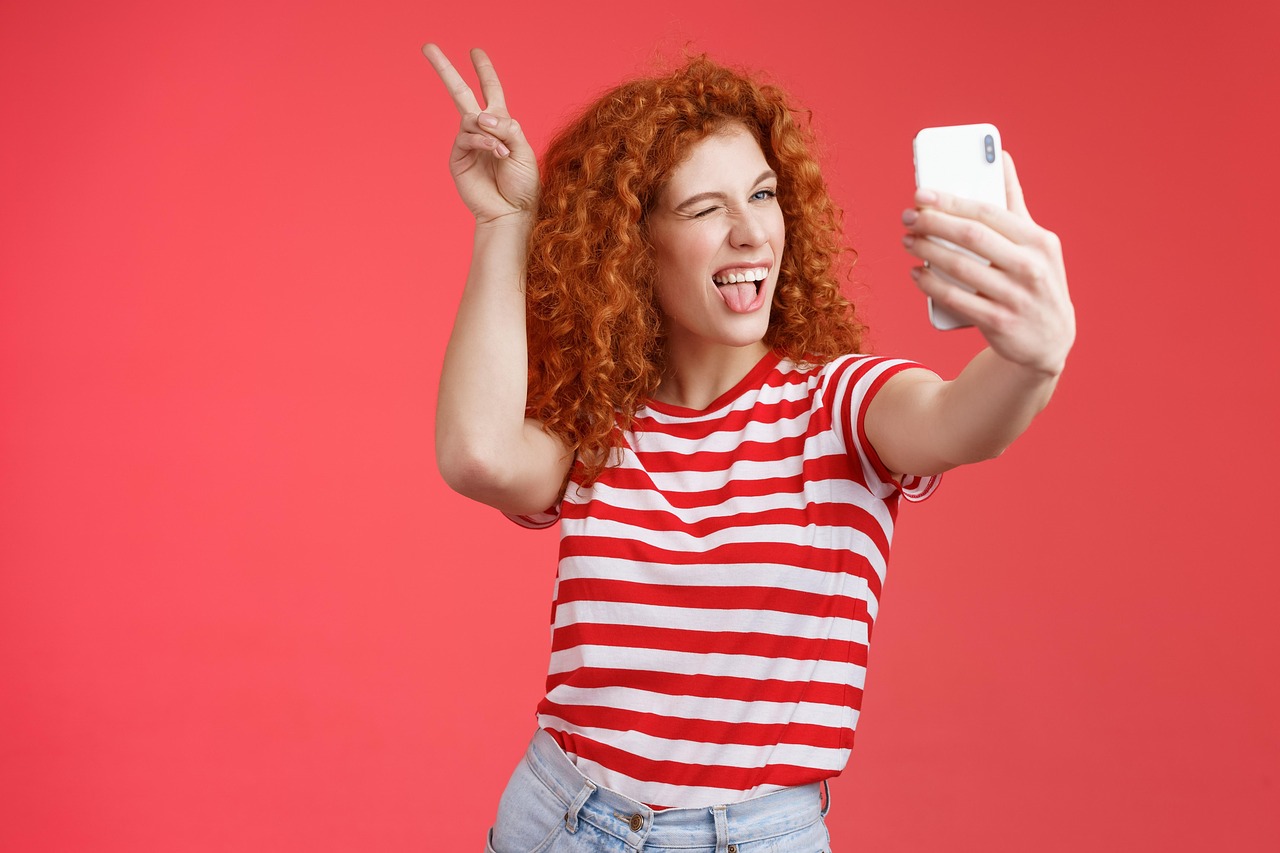 Herramienta de IA usa selfies para predecir edad biológica y supervivencia al cáncer