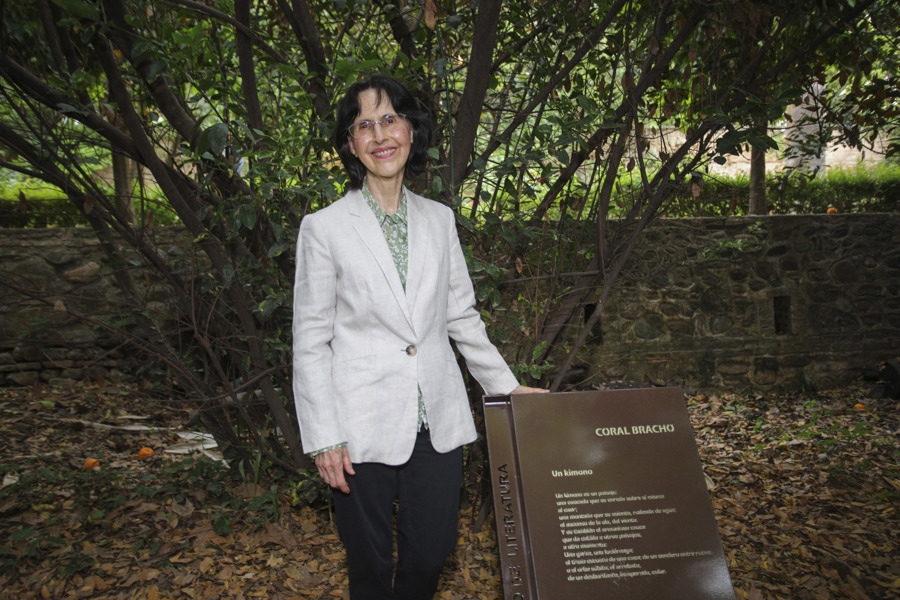 La mexicana Coral Bracho recibe el Premio Internacional de Poesía Lorca
