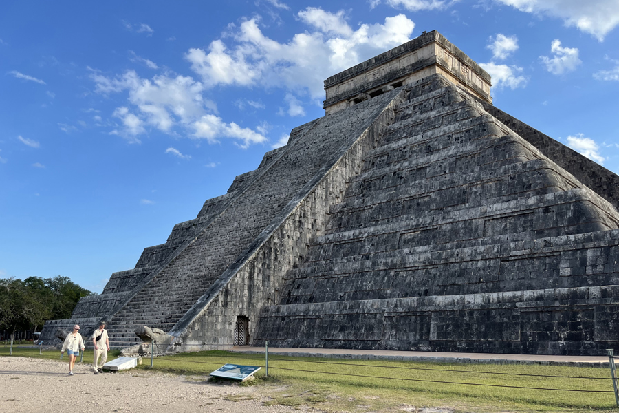 Detector de muones ayudará a «ver» interior de Castillo de Chichén Itzá
