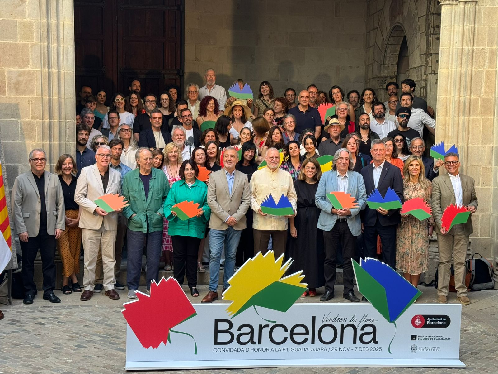 Barcelona traerá las flores: presenta su comitiva para FIL 2025