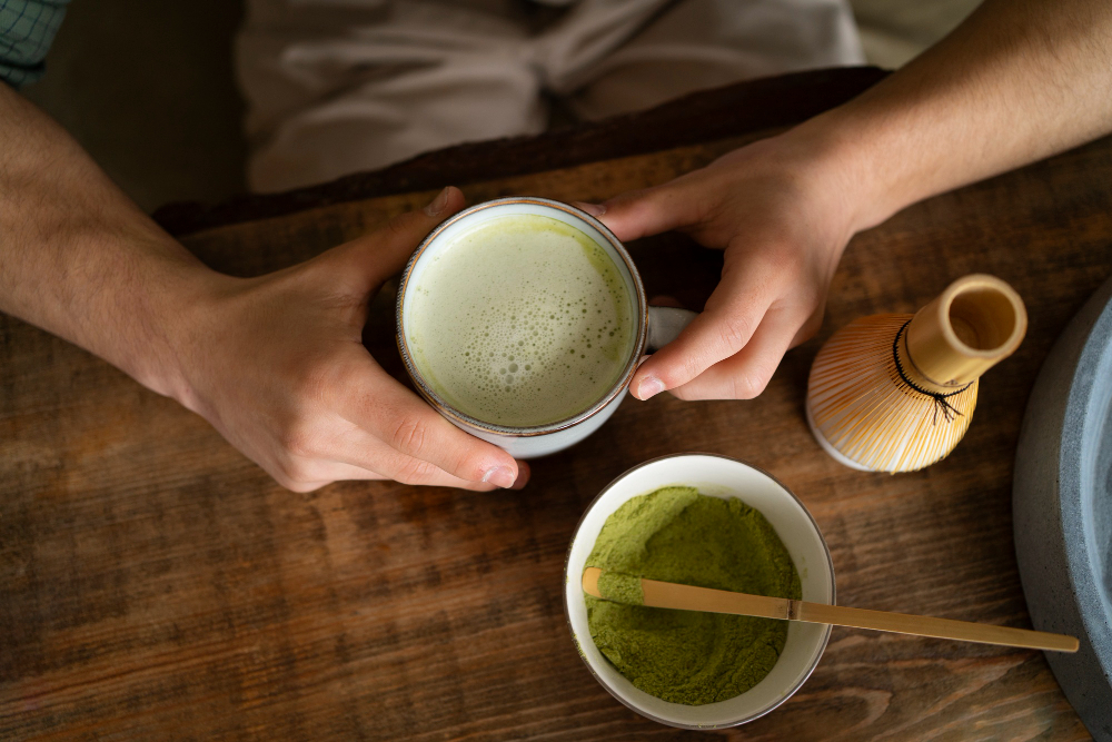 El matcha conquista el mundo, demanda desborda a productores en Japón