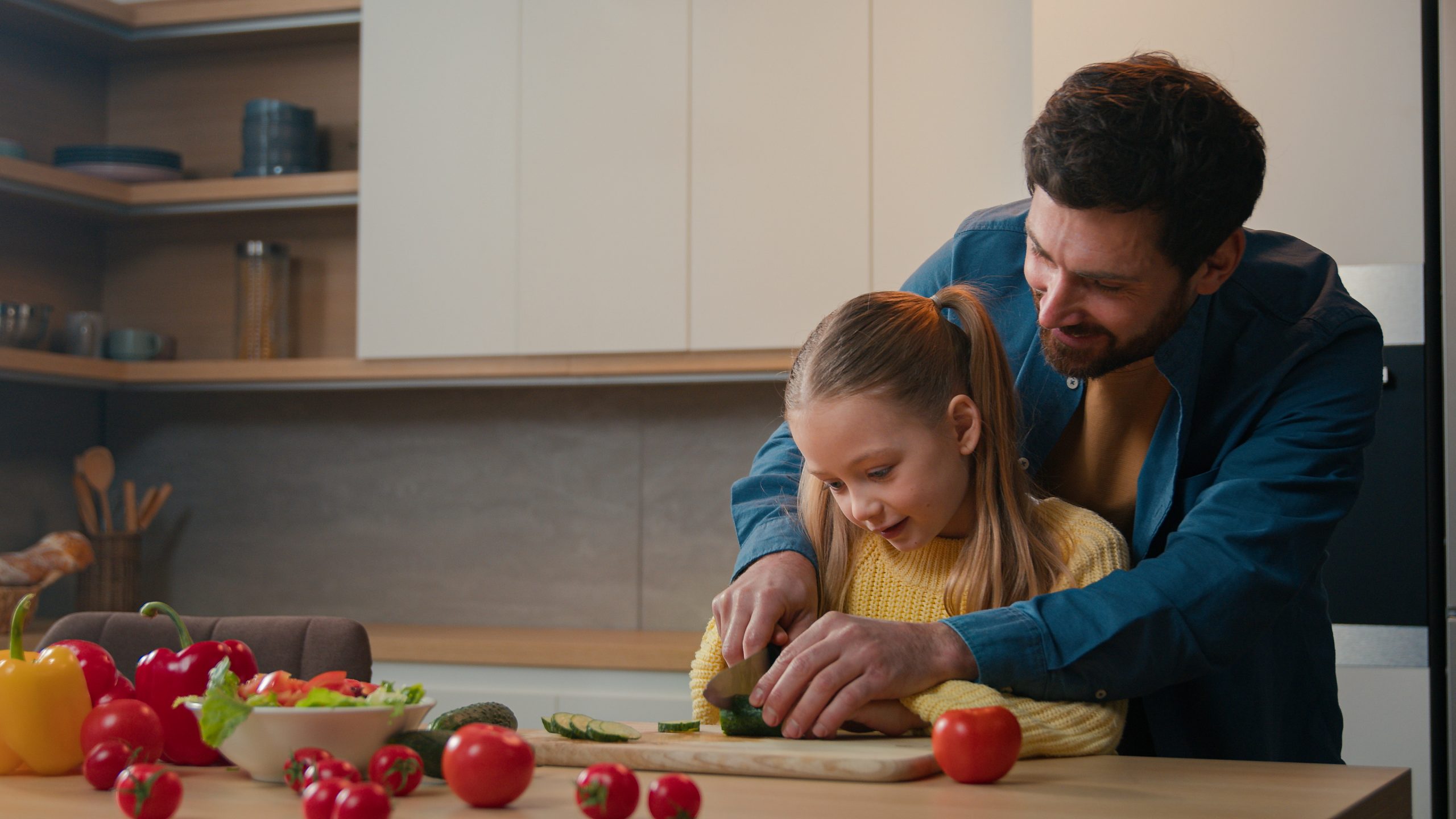 Libro fomenta hábitos alimenticios saludables en las infancias