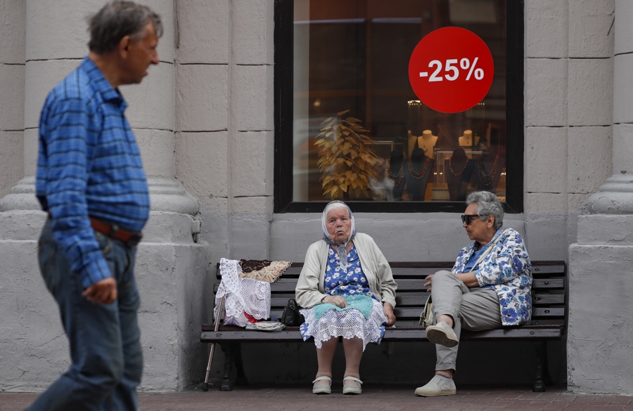 Desigualdad o inestabilidad política influyen en el envejecimiento