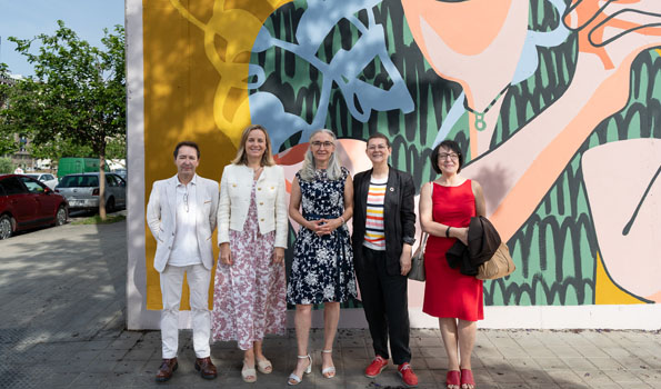 Mural de Eva Nogales inspira y honra su legado científico
