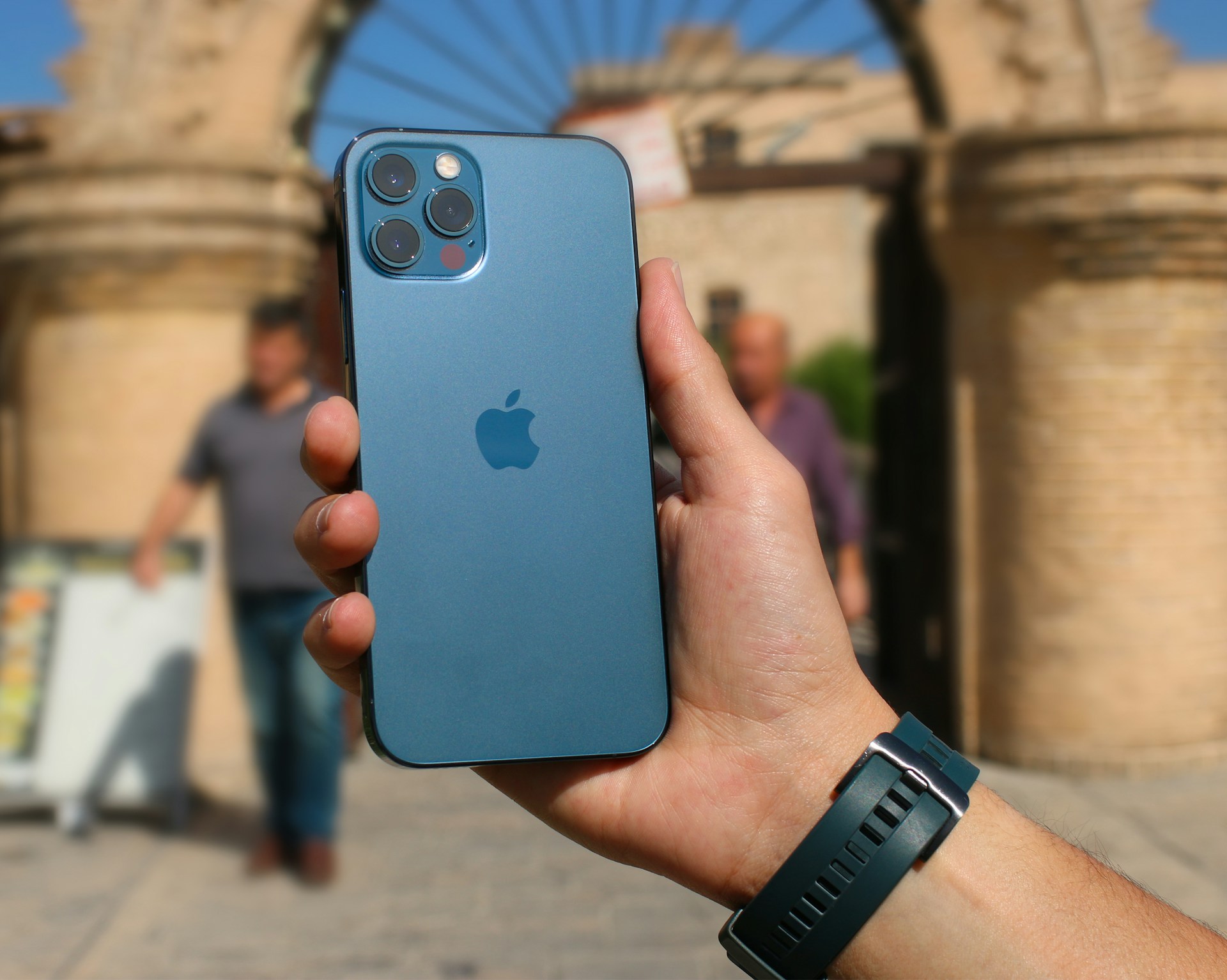Apple presenta función de traducción en vivo
