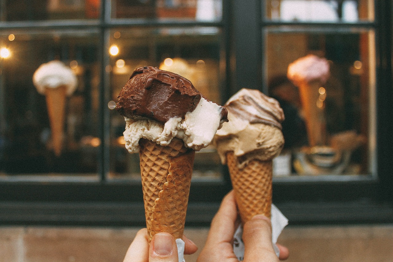 Fabricantes de helados de EEUU eliminarán colorantes sintéticos