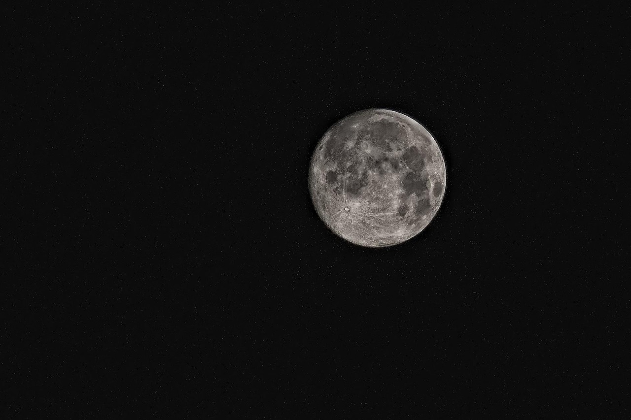 La NASA planea construir una base nuclear en la Luna