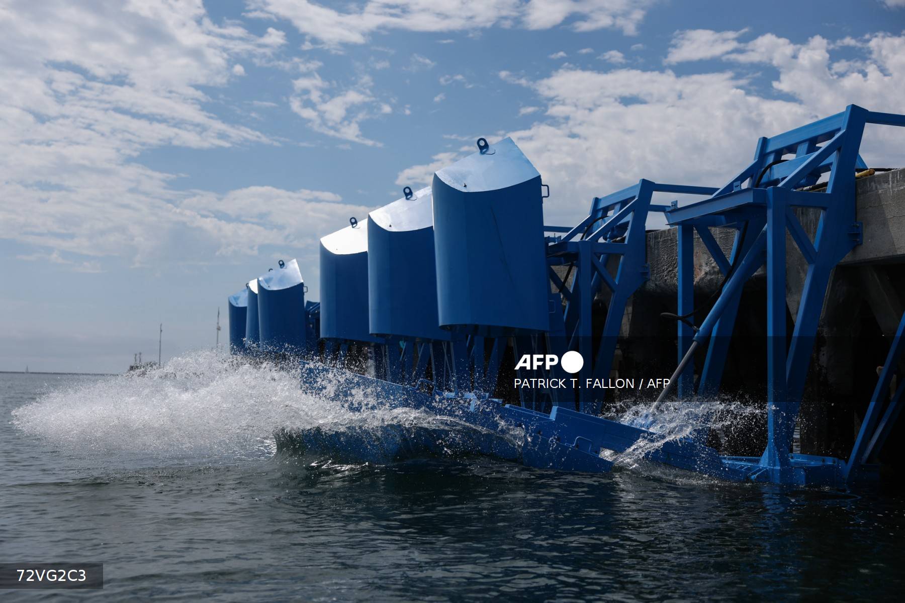La energía del mar se convierte en electricidad en el puerto de Los Ángeles