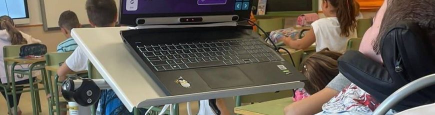 La tecnología permite que un niño que no puede hablar ni moverse juegue al ajedrez y saque sobresaliente